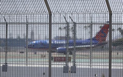 Jet aborts landing in close call at San Diego Airport: FAA